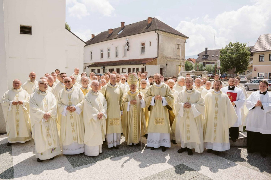 V Šentjerneju posvečen diakon Blaž Franko