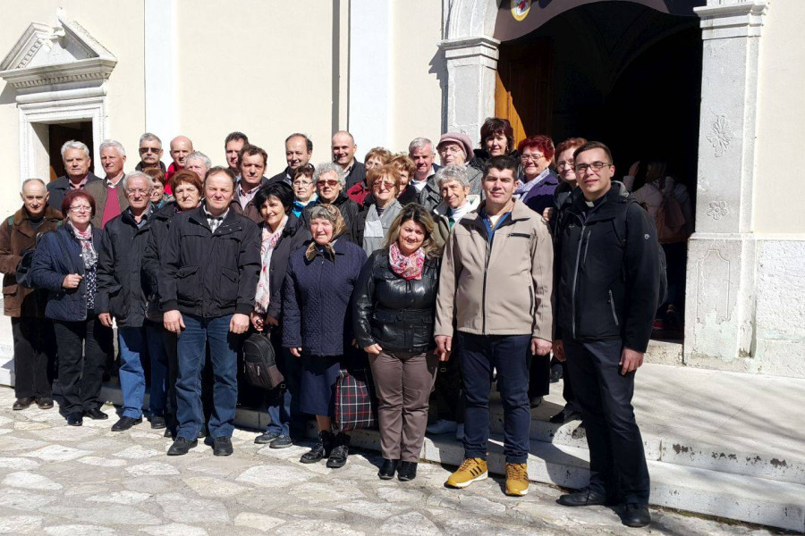 Romanje zakristanov, ključarjev, čistilcev in krasilcev na Trsat