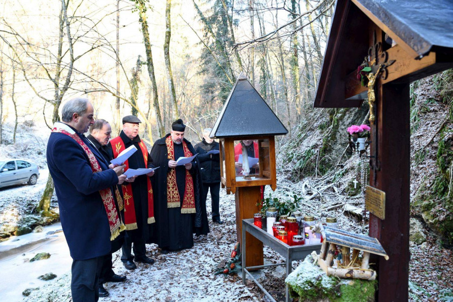 Novo leto - spomin smrti bl. Alojzija Grozdeta na Mirni