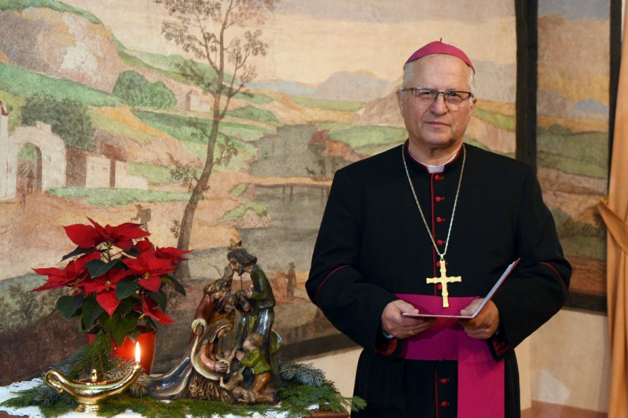 Božična poslanica in voščilo škofa Andreja Glavana