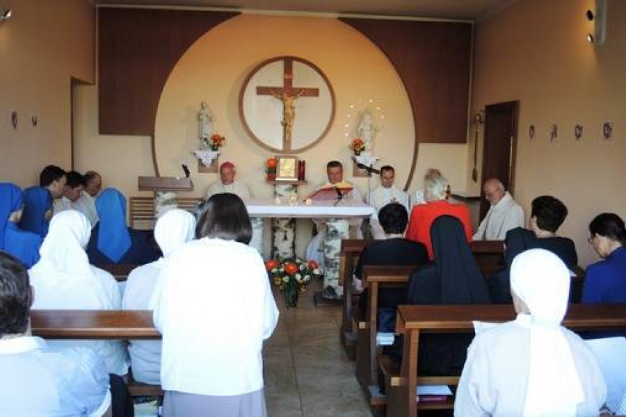 Praznovanje sv. Janeza Vianeja pri Sestrah Corpus Christi na Čatežu