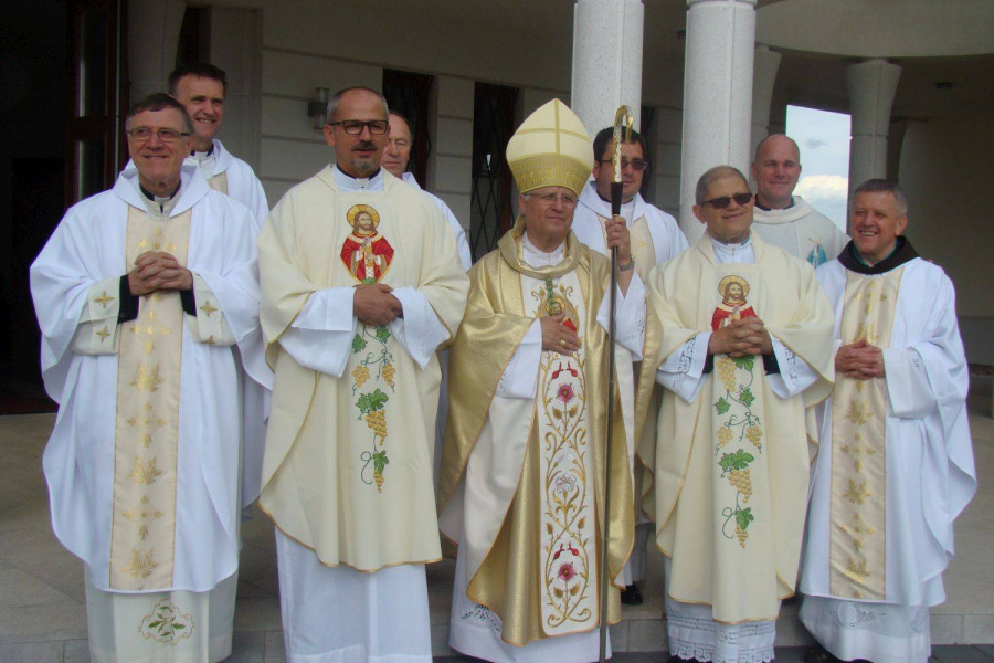 Praznovanje z duhovniki jubilanti na Zaplazu