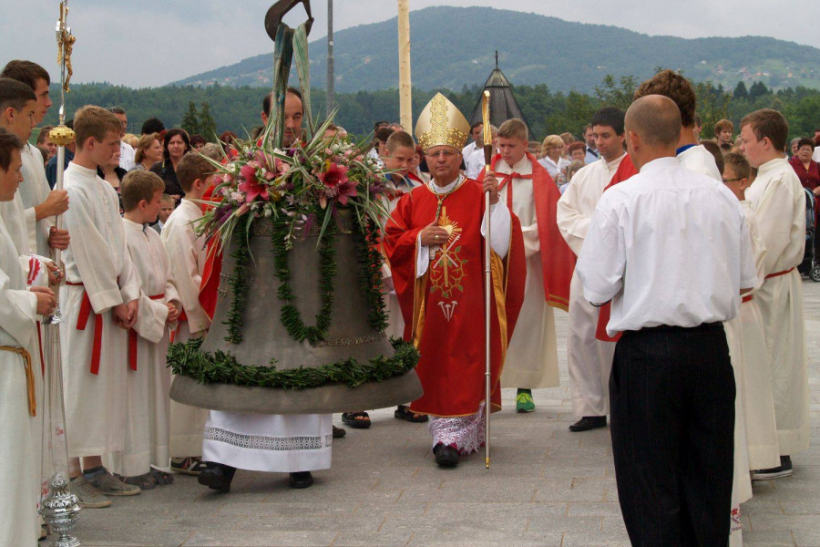 550 let župnije Žužemberk