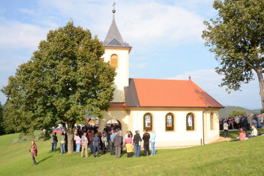 Blagoslov cerkve na Kovačevem hribu