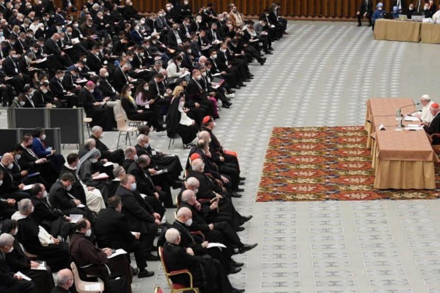 Papež Frančišek o štirih bližinah kot stebrih duhovniškega življenja