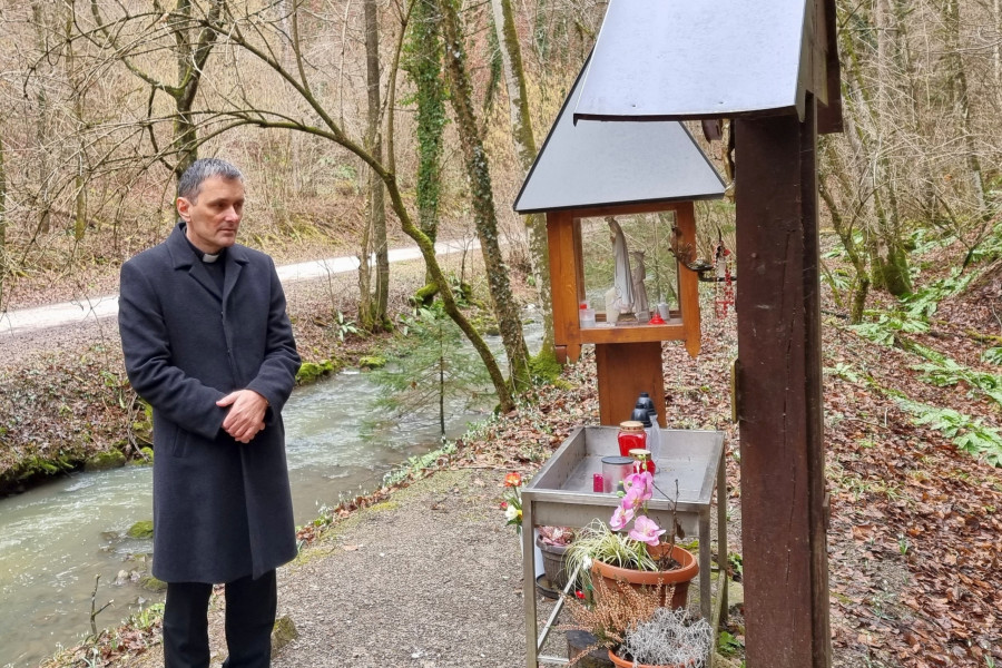 Škof Saje ob obletnici najdenja trupla bl. Grozdeta obiskal kraj mučeništva