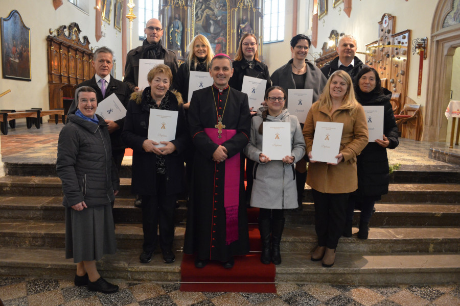 Nove diplome in spričevala na Katehetsko pastoralni šoli