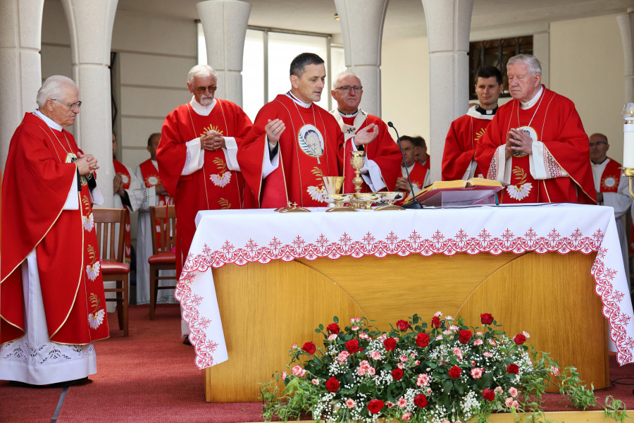 Če je mogoče, naj gre ta kelih mimo mene…