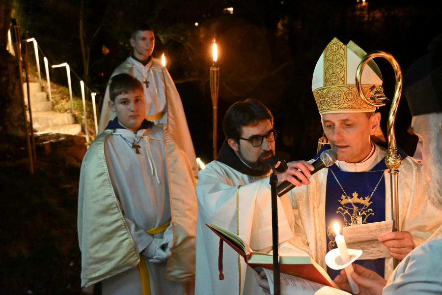 Praznovanje Lurške Matere Božje v novomeškem kloštru